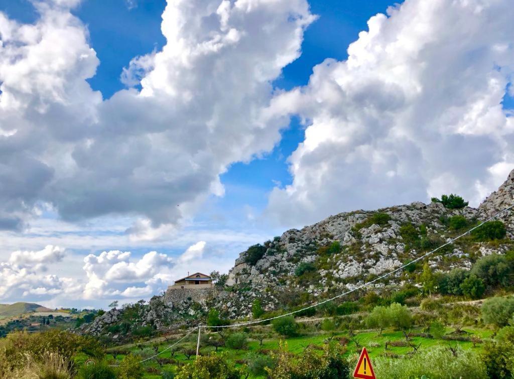 B&B Tenuta La Puntara Καλτανισέττα Εξωτερικό φωτογραφία